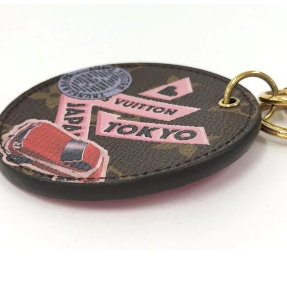 Louis Vuitton Leather Key Chain 🔐💕 - Picture 7 of 7
